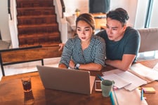How to Invest in Stocks in Canada: 5 Quick-Start Tips
