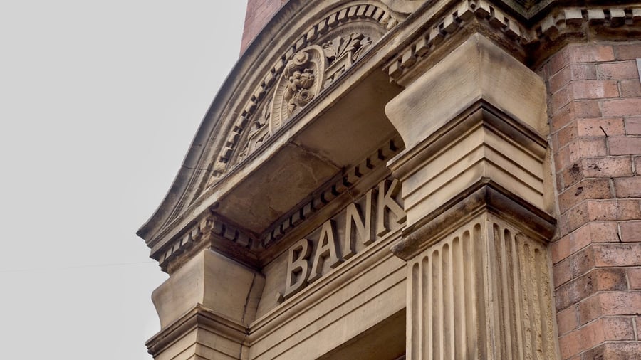 Big 5 or Big 6? Here’s The Full List of Canada’s Big Banks