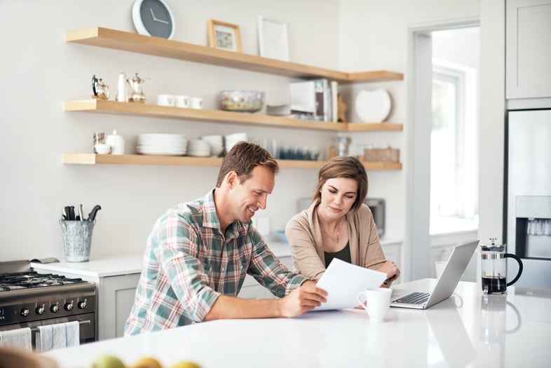 How Is a Line of Credit Different Than a Credit Card?
