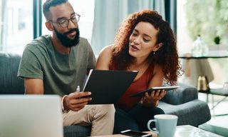 Franchising: Advantages, Disadvantages and How to Buy a Franchise