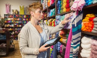 Wells Fargo vs. Chase Business Checking: Which Is Better for Your Business?
