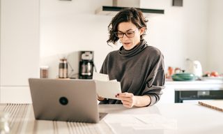 According to a new NerdWallet survey, 30% of non-retired HENRYs — defined here as Americans with a household income of $200,000 or more — don’t have confidence they’ll have enough money to retire comfortably, despite their high earner status.