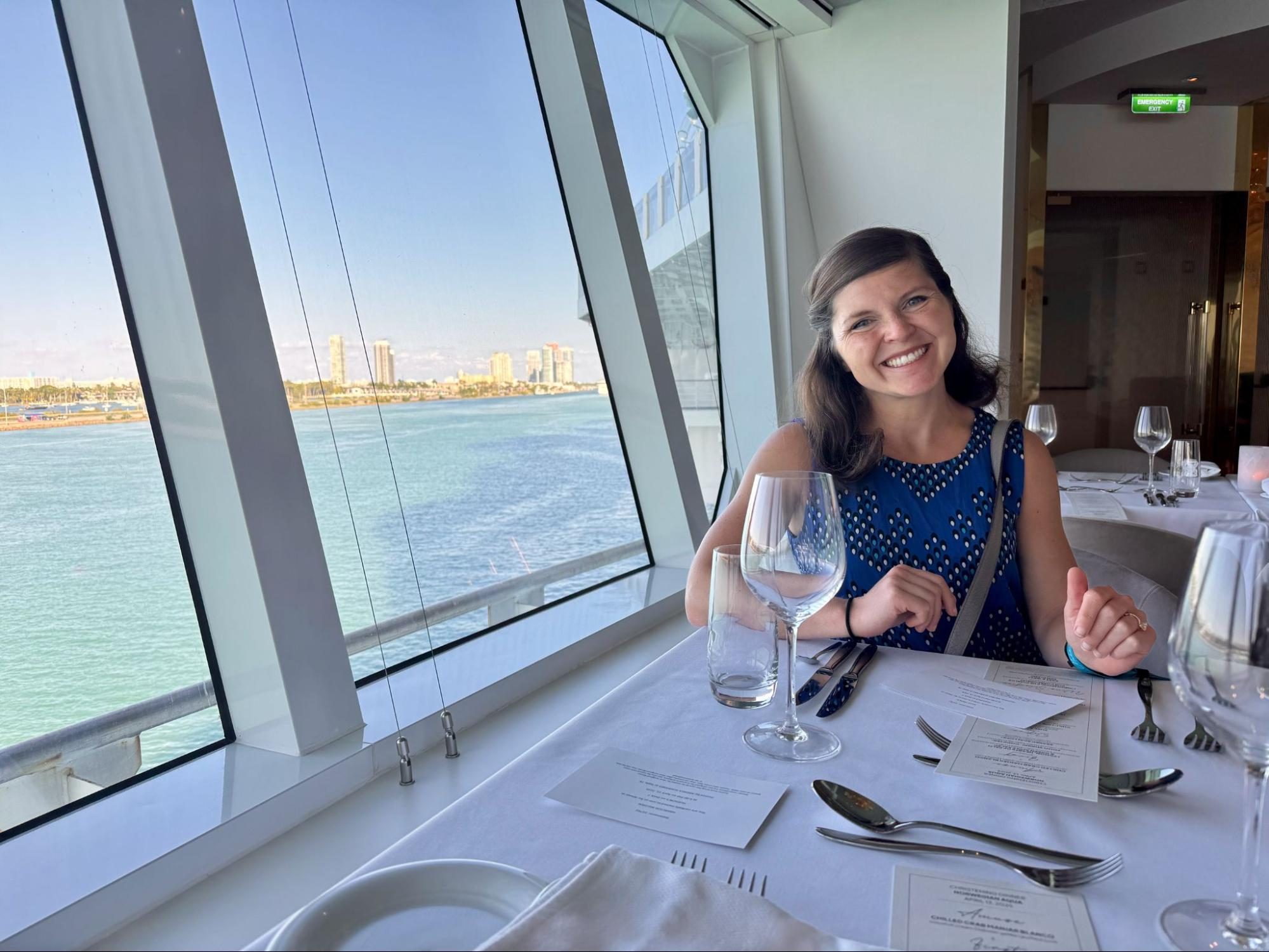 norwegian cruise line NCL Aqua main dining
