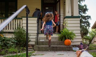 Weekly Mortgage Rates Drop; Time to Knock on the Refinancing Door?