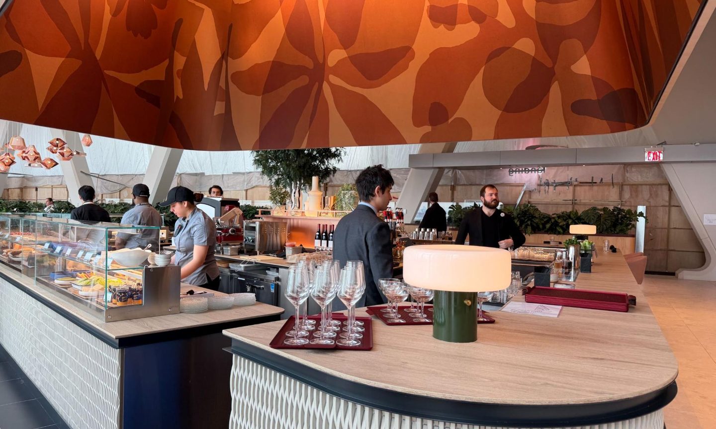 Cafeteria, Indoors, Restaurant