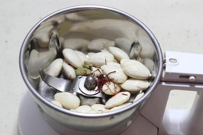 bending almonds, kesar elaichi