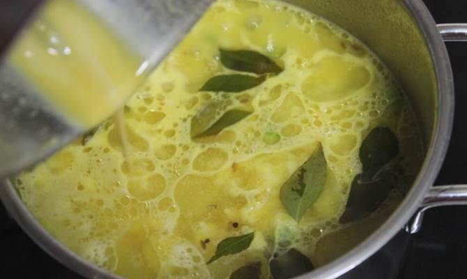 add fried gram flour slurry