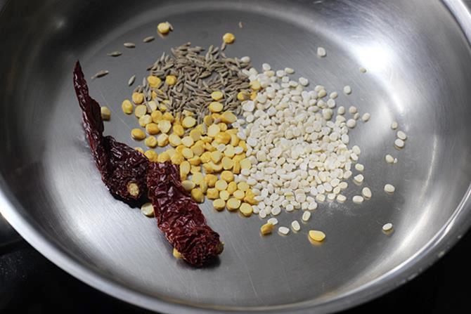 Dry roast dal