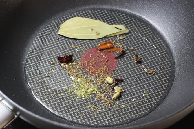 frying spices for cauliflower kurma