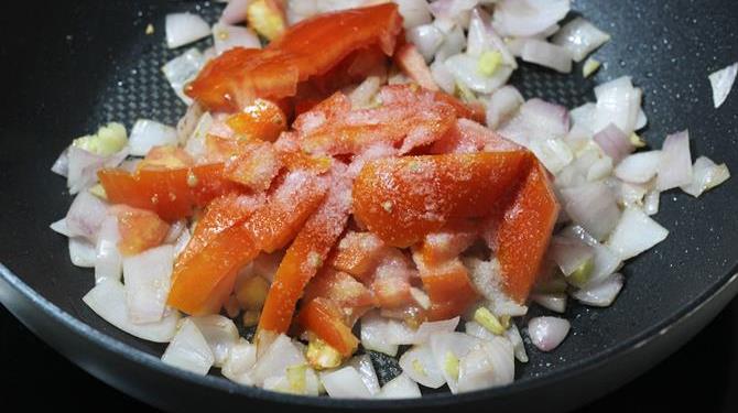 cooking tomatoes