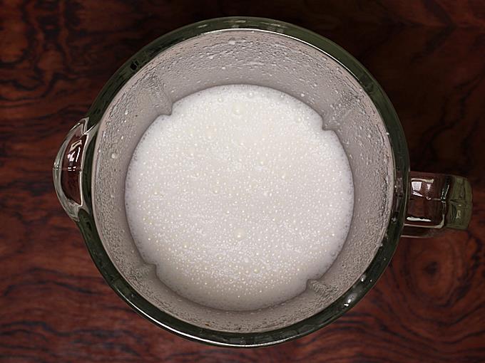 smooth blended almond milk for banana shake