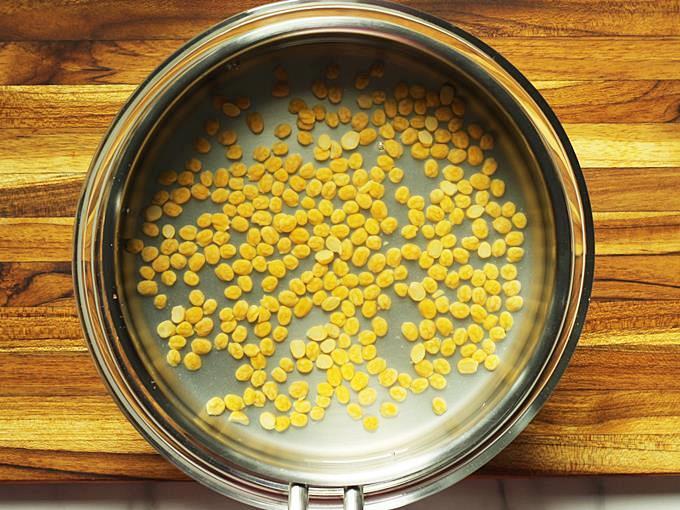 Wash and soak chana dal