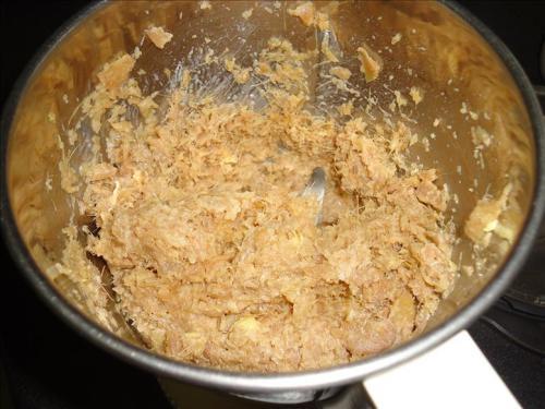 blended ginger in a jar