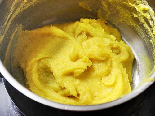 perfect consistency of badam halwa