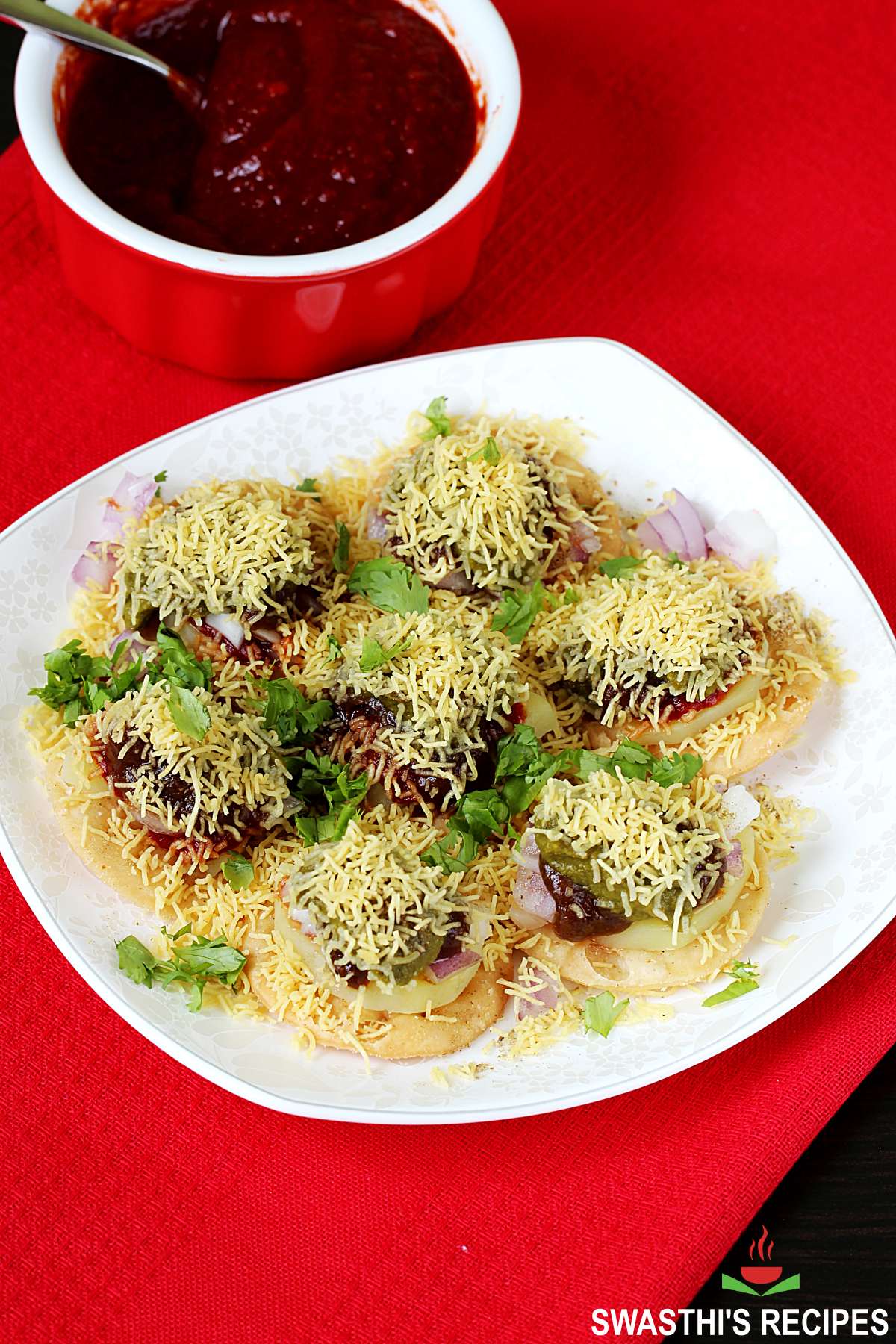 Sev Puri Recipe aka Sev batata poori