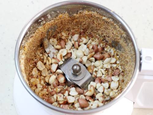 crushed peanuts