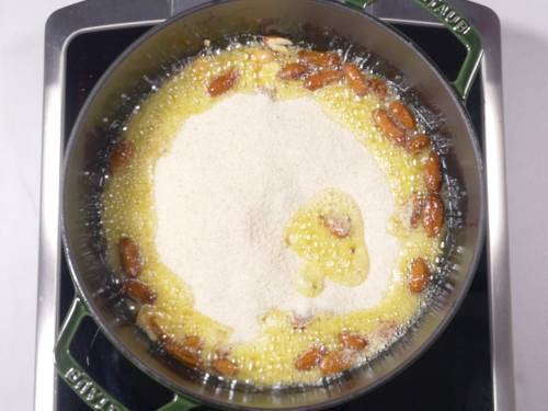 add semolina
