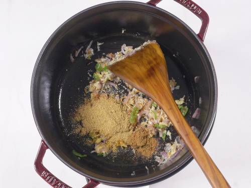mixing spices