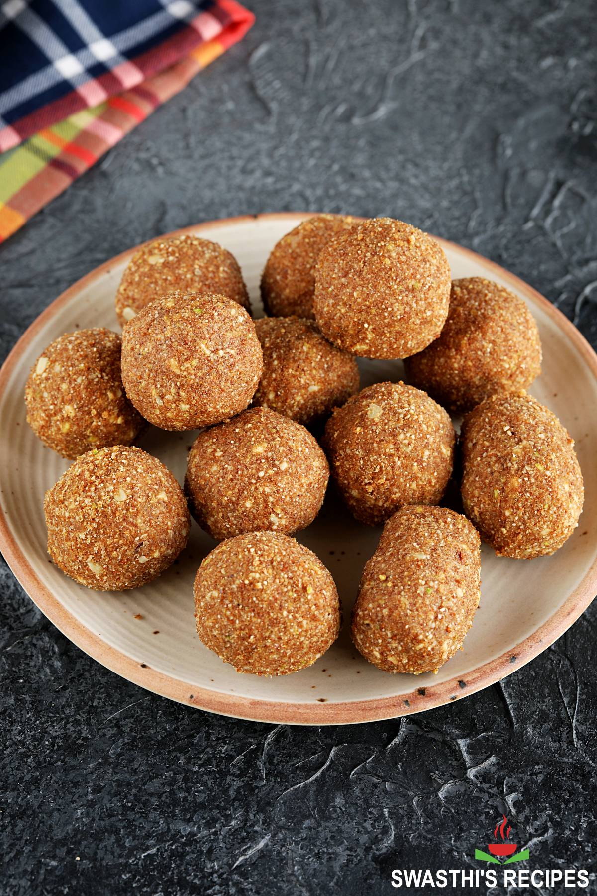 pinni aka punjabi atta pinni