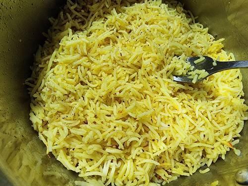 fluffy rice in a pot