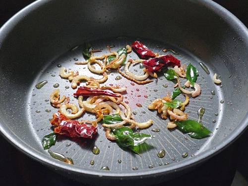 golden fried onions in the tempering
